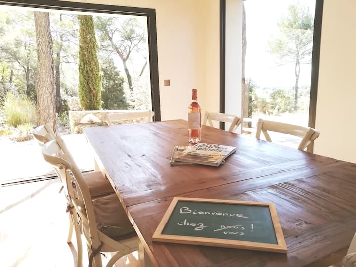 Exceptional view house in the Luberon in a park Villas for Rent in SaintMartindelaBrasque