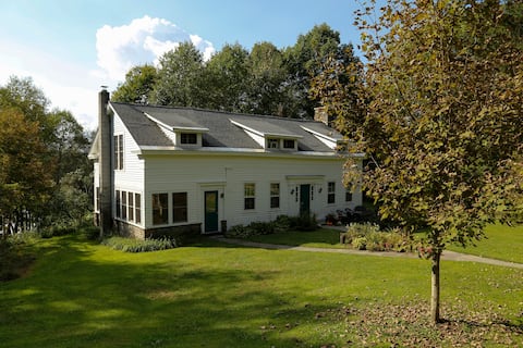 Minutes from Dreams Park & Town, Clean, 40+Acre