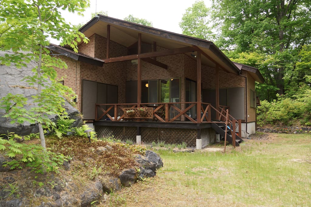 森の中の一軒家 コロナ疲れを癒してみては如何でしょうか Houses for Rent in