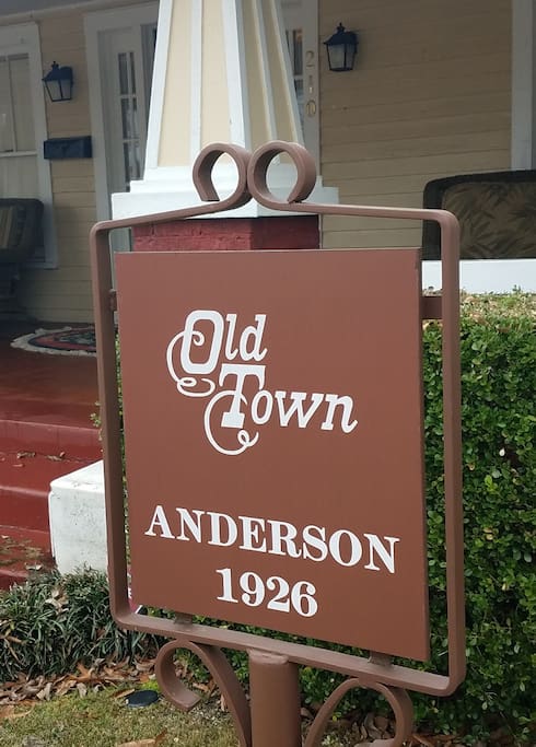 2000 + square foot home built in 1926 - by the Anderson family.