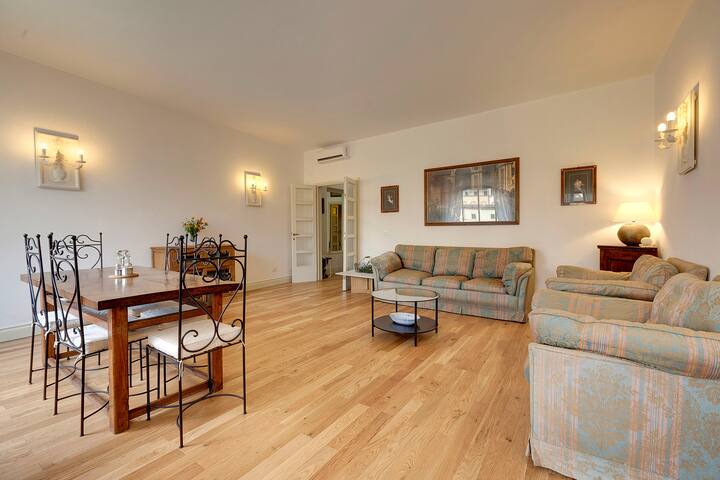 Bardi Apartment gallery image 4