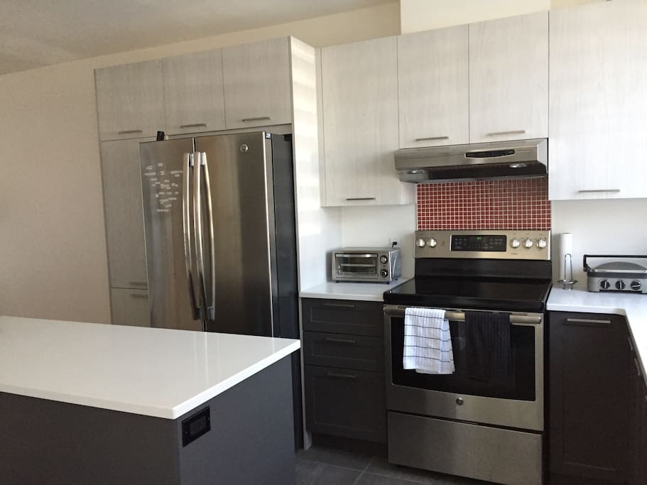 Kitchen (shared space with owner).