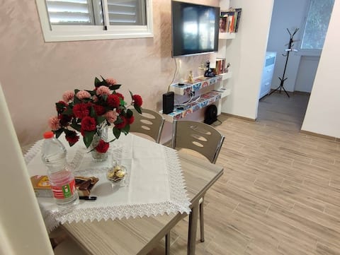 Patio Apartment in Haifa