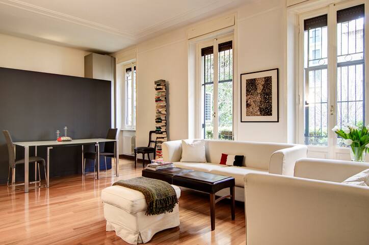 CityLife: super-sleek italian charme gallery image 3