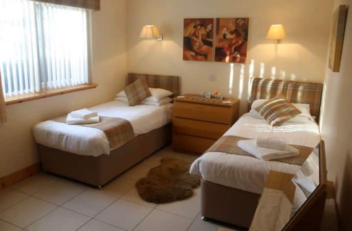 غرفة النوم 2