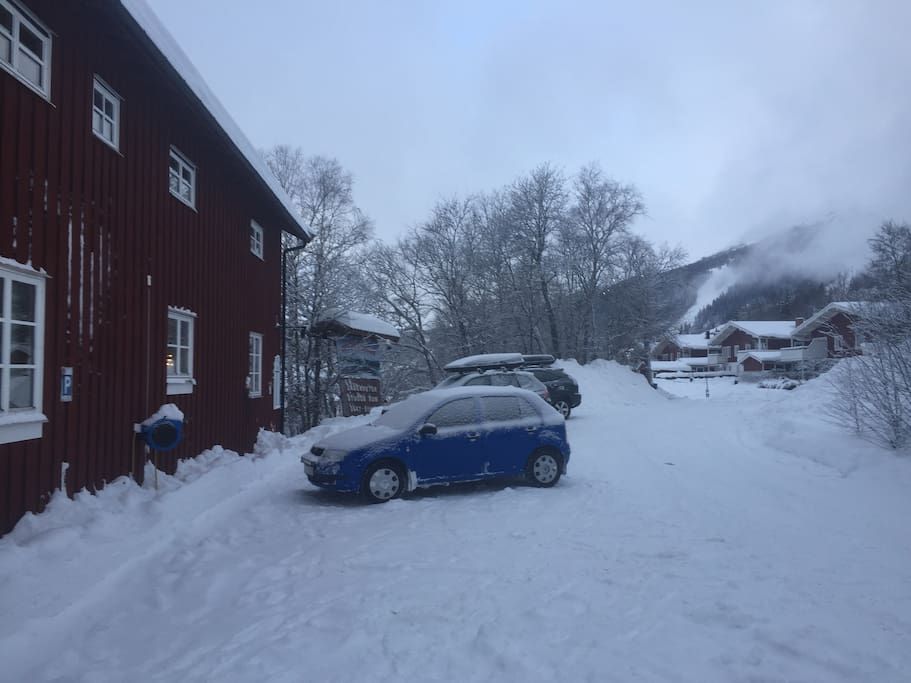 Avstånd till Byn 1,2 km Skidbussen nära boendet