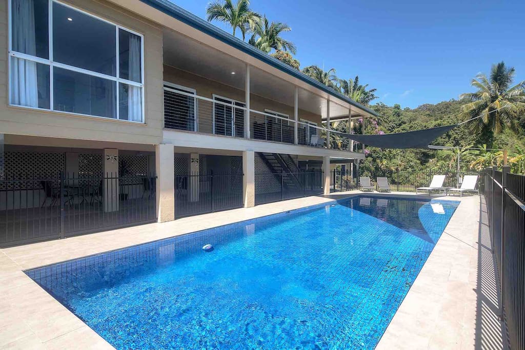 Beautiful large home with 14m x 5m lap pool.