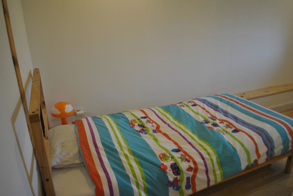 Chambre 2 - 2 lits 1 personne
