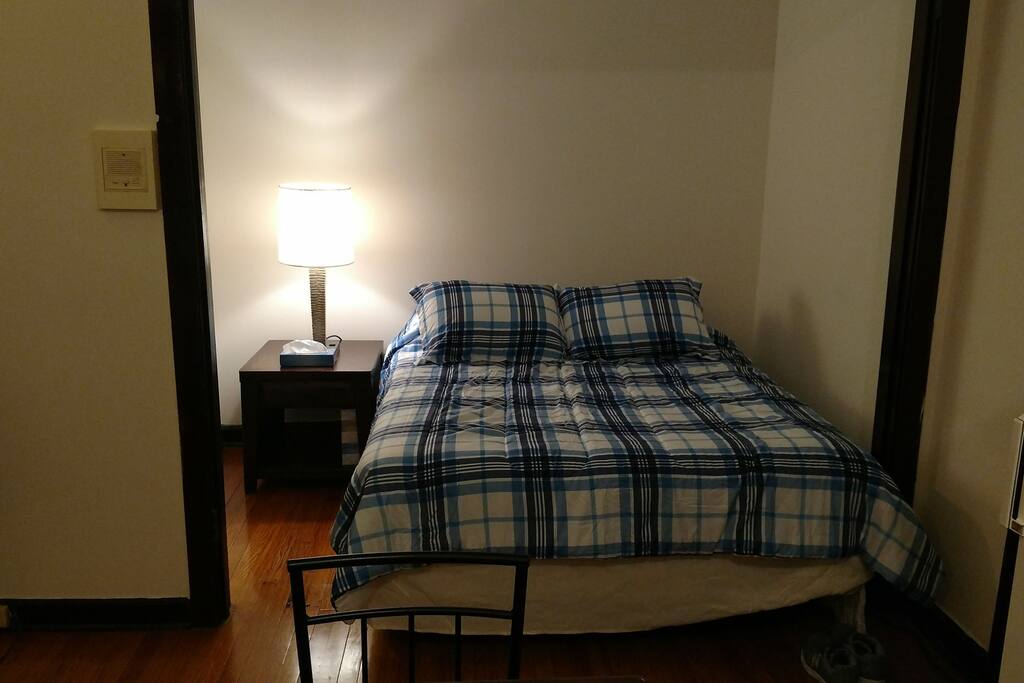 Wrigleyville Studio Apartments Wrigleyville Studio Apartments