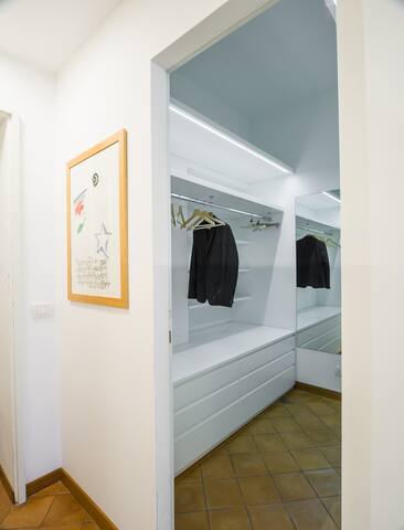 Vittoria Top Family for 6 near Spanish steps gallery image 5