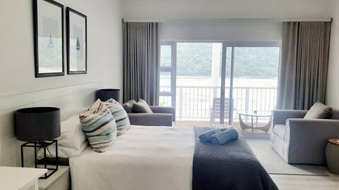 River/Beachfront Studio Unit 5