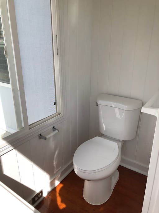 16 Best Affordable Airbnbs Under 70 USD In Honolulu, Hawaii Updated