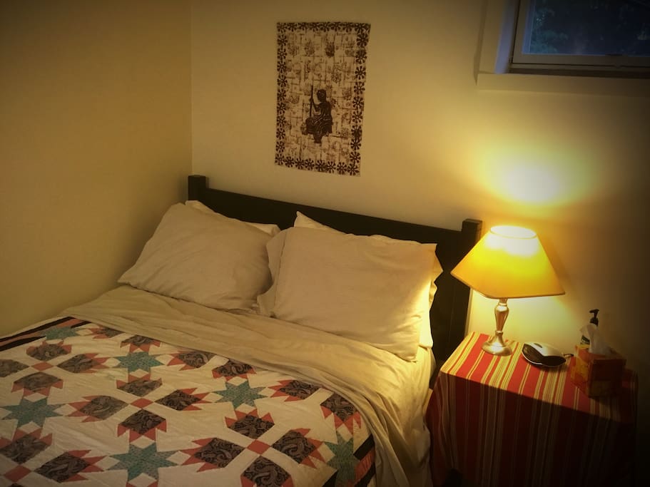 Private and quiet bedroom.