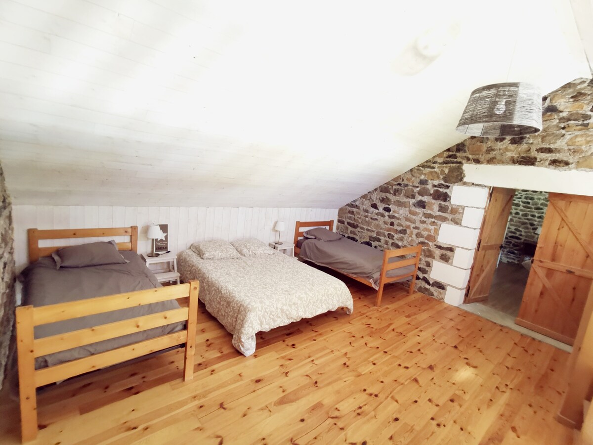 Საძინებელი 3, ანტრესოლი 