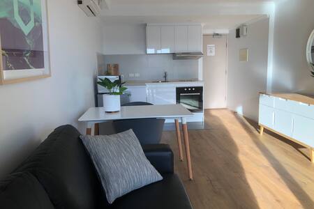 Warmth, Convenience & Secure Parking in Salamanca.