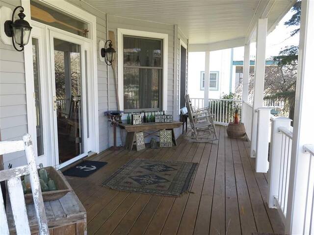 Century 21 Gilmartin & Co managed Airbnb listing 1