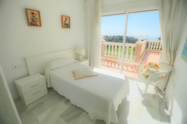 小双人床（ 2 ）间卧室