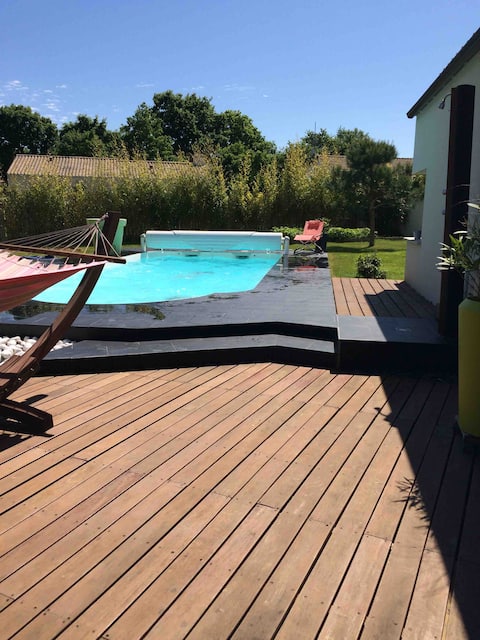 Villa proche mer piscine jacuzzi