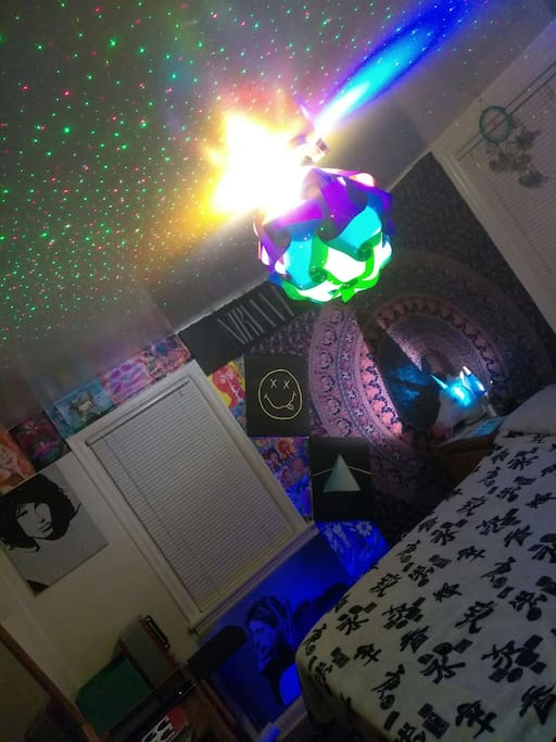electronic laser light show in the master hippie themed guest room... this picture does not give this room any justice.