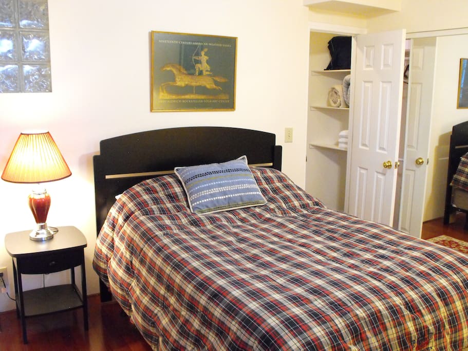 Bedroom 1 (access to Bathroom)