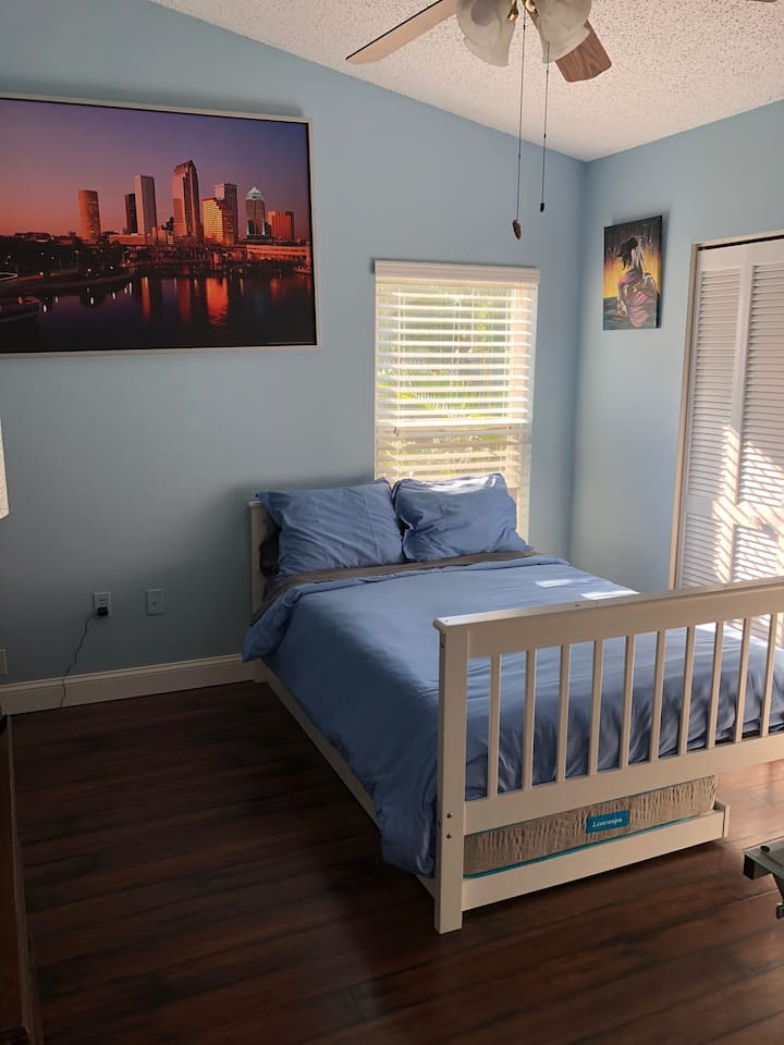 Dormitorio #3 - Cama doble con cama nido extraíble debajo 