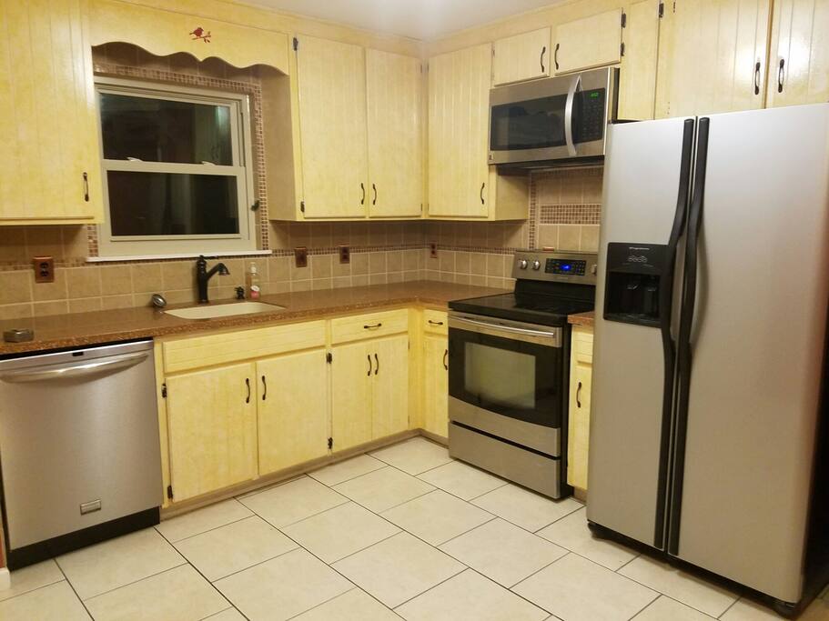 Full service kitchen
