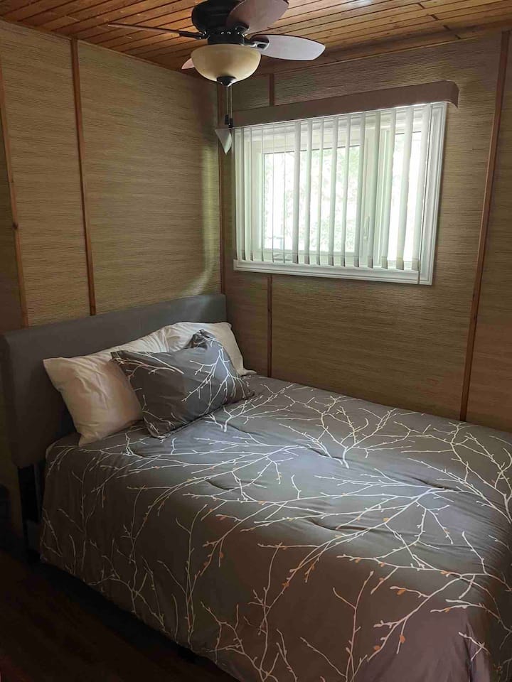 საძინებელი 3