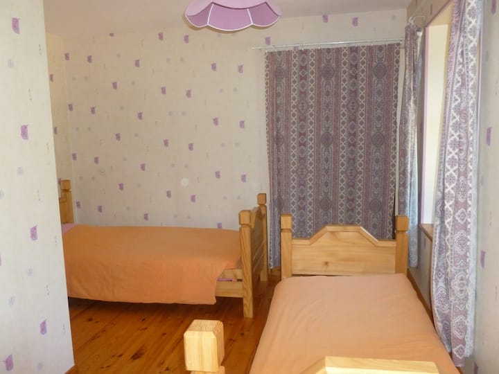 soba 2 kreveta  1 osoba