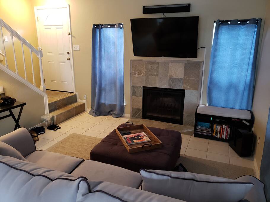 Clean & Cozy Living Room Space