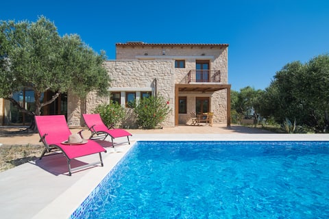 Alexander's Villa 00000056253