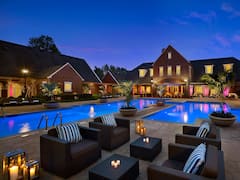 Great+Neighborhood+%7C+Resort+Amenities+%7C+AVE+Living