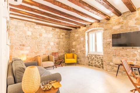 Traditional Croatian Villa in the old town !
