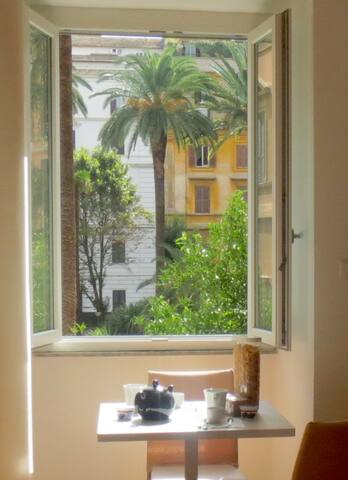 Garden View ShortLet 11people gallery image 3