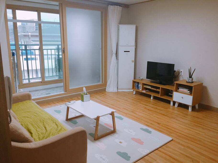 거실
Living Room