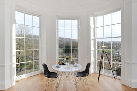 Simply Stunning Period Apartment