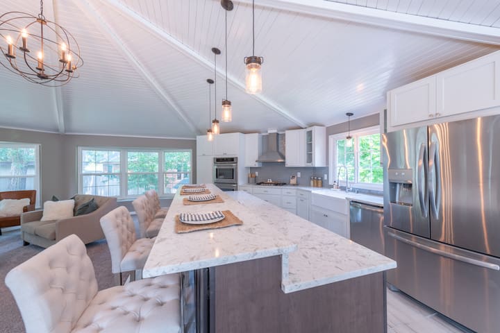 Radiant Riverfront Retreat