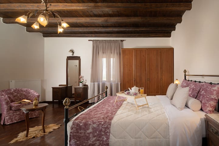 Стимулирачки дизајн на спалната соба. 