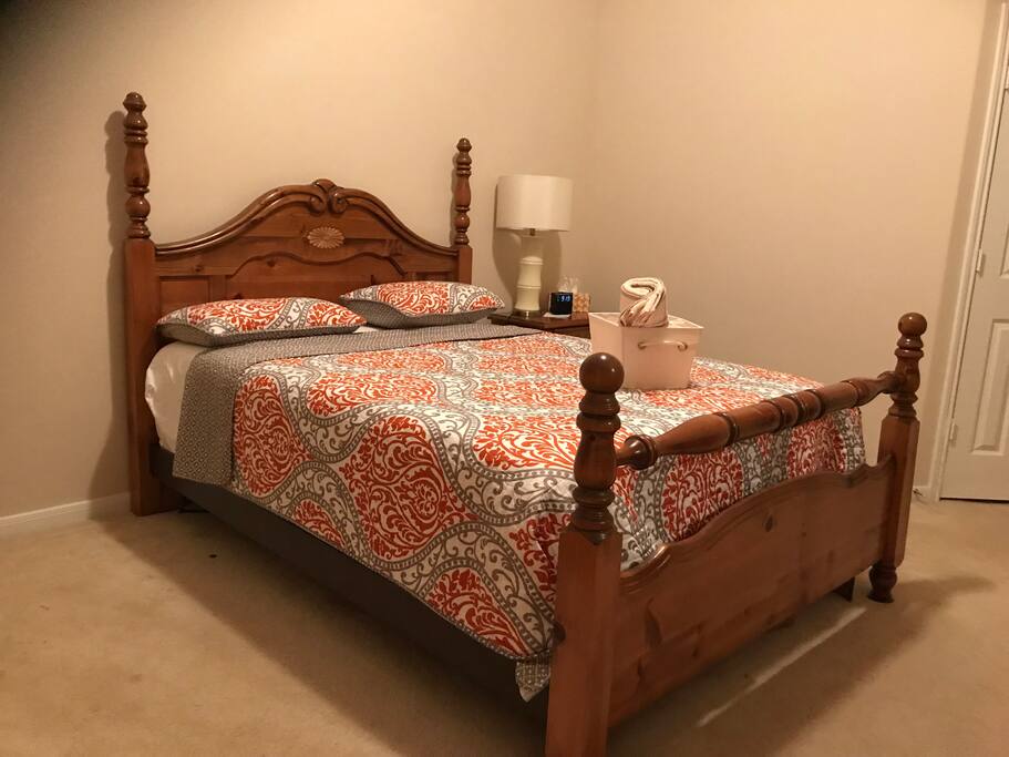Private Bedroom (view 3)