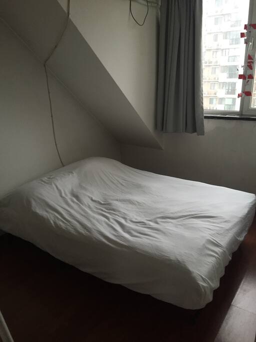 Small bed room