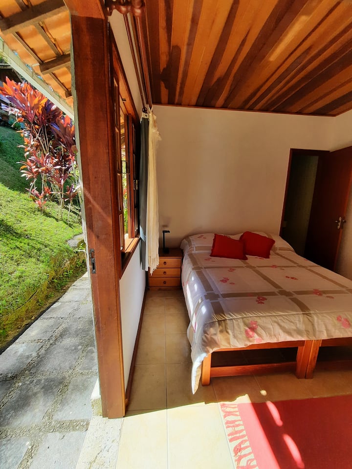 Suite 01 ხედი ღია კარით 