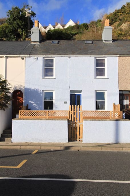 Dolafon is a double fronted fisherman's cottage.
