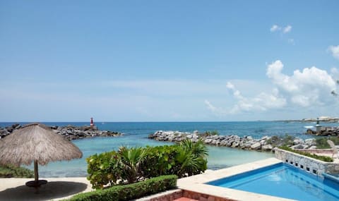 Popular Airbnb listing: Spectacular Apartment Sandy Beach Front in Puerto Aventuras