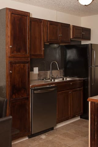 Less than 1 mile from Fort Sill 2 Bedrooms!!!