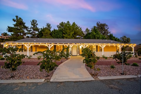 Bella Vista Getaway on Private Vineyard with Spa