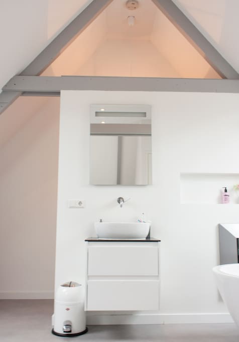 bathroom ensuite