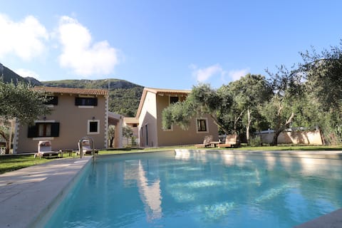 Theonymfi luxury villas corfu