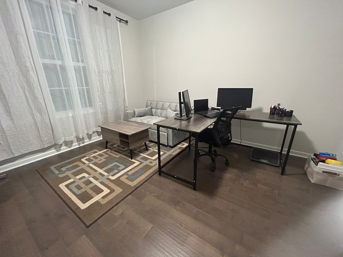 Kantoor #1 met twee eenpersoons slaapbank