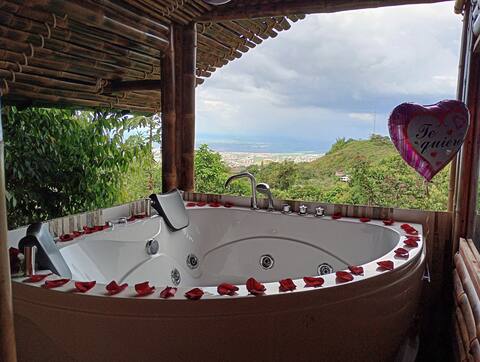 El Gavilán bella cabaña con jacuzzi. Cali rural.