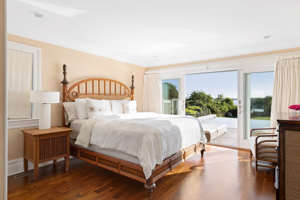 Hlavná spálňa č.2 s manželskou posteľou King a vlastnou kúpeľňou