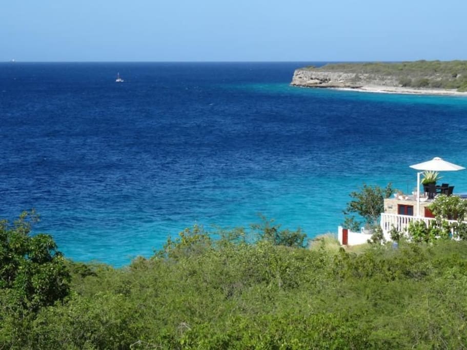 365 sunsets-a-year right over the Caribbean! PRIVATE, TRANQUIL and EXCLUSIVE